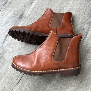 Cole Haan Chelsea Boots 6